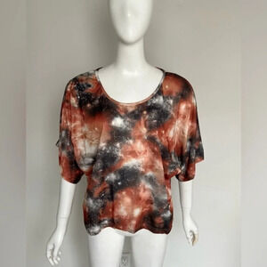 ANGELA Womens Sz Large Cosmos Space Dolman Short Sleeve Top NWOT